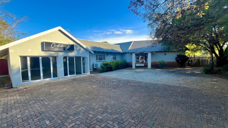 3 Bedroom Property for Sale in Flamwood North West